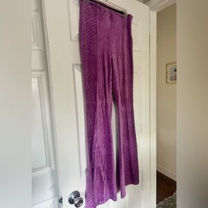 WORN ONCE Slim Pull-On Velvet Flare Pants